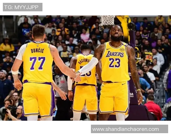 一月十六号湖人与鹈鹕精彩对决回放全程回顾与分析